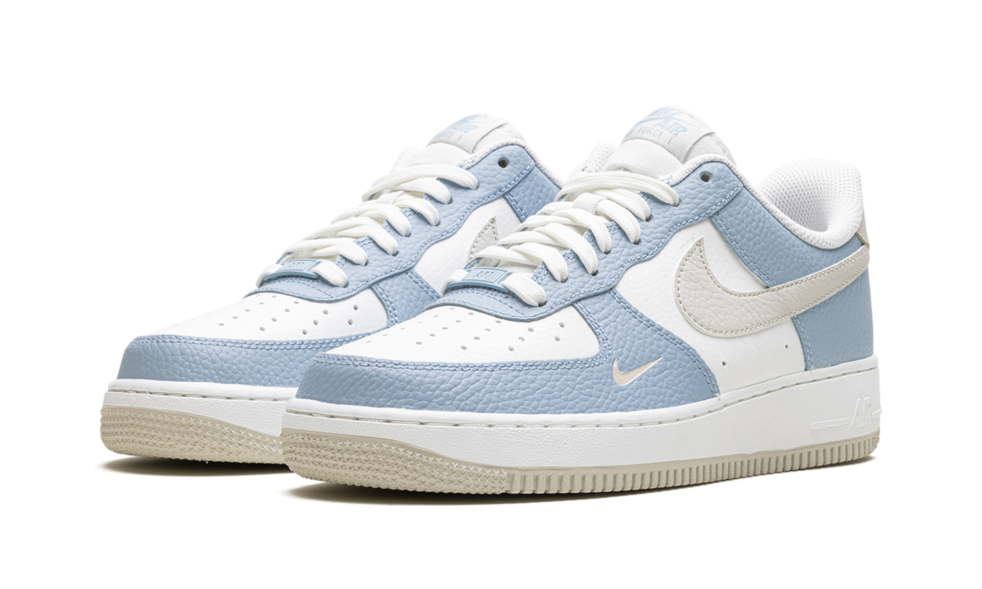 Air Force '07 WMNS "Baby Blue"