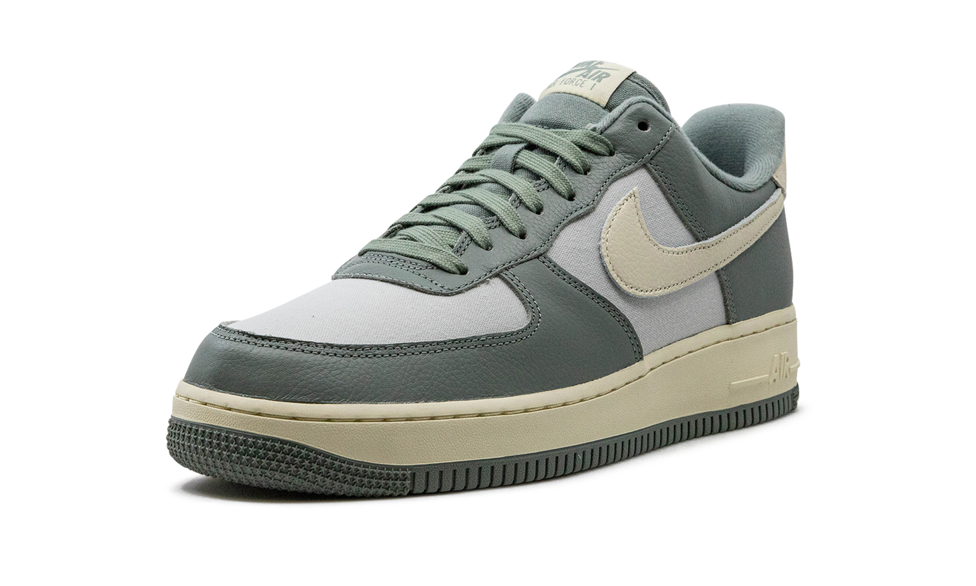 Air Force 1 Low LX "Mica Green"