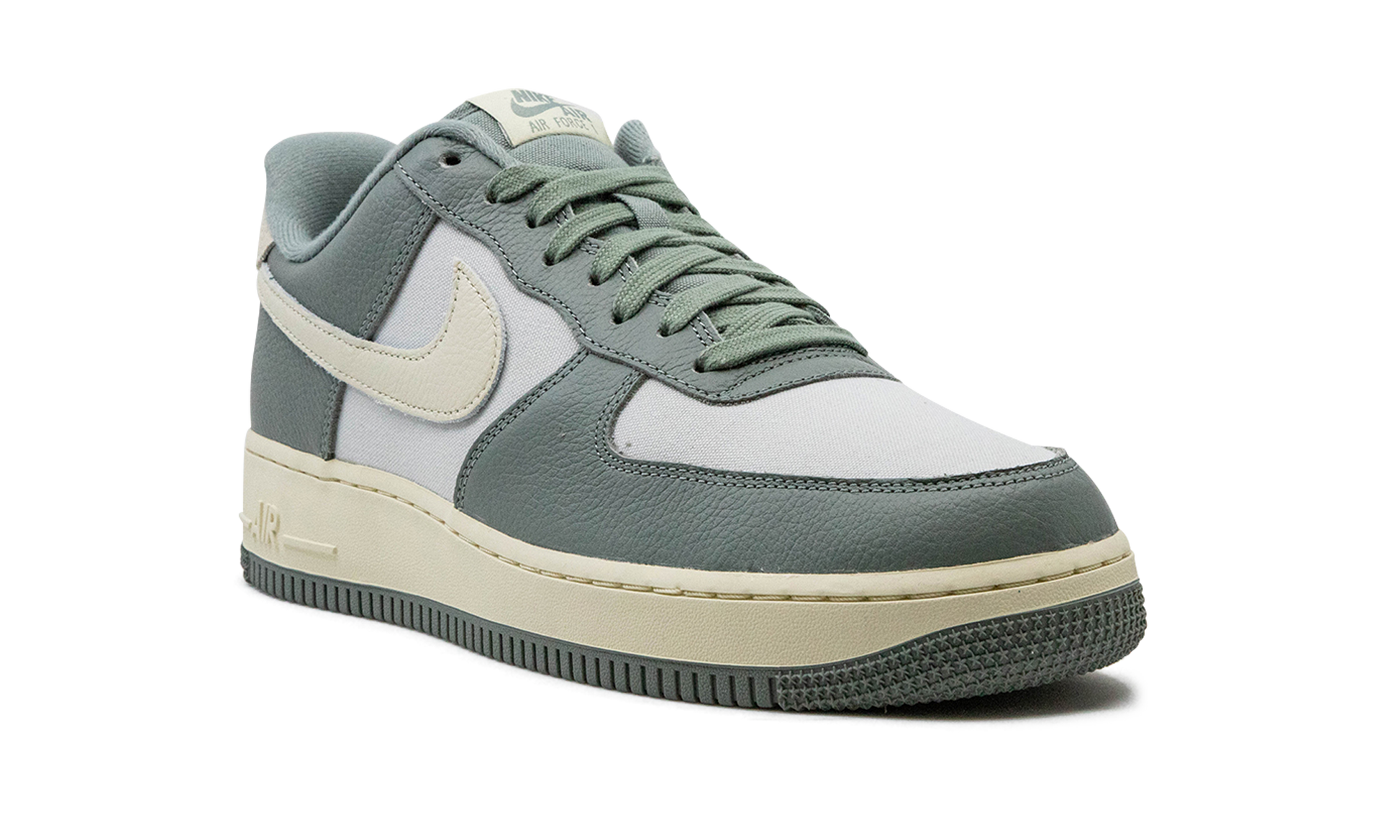 Air Force 1 Low LX "Mica Green"
