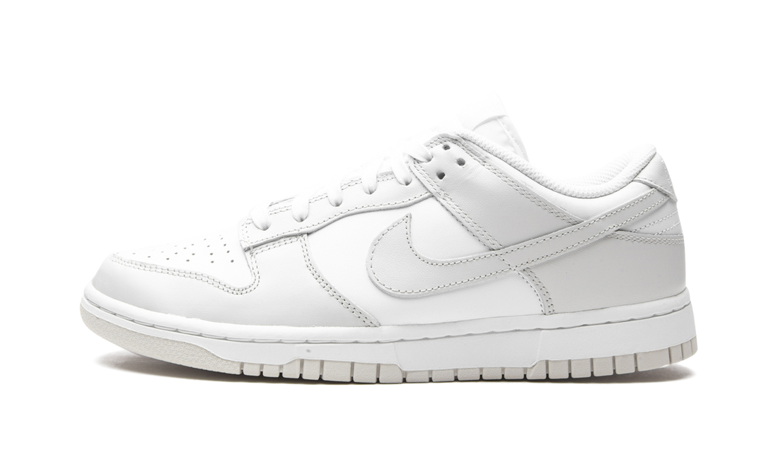 DUNK LOW WMNS "Photon Dust"