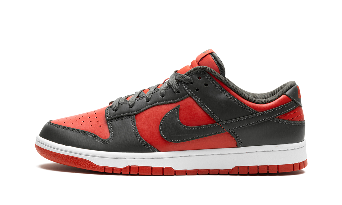 Dunk Low "Mystic Red"
