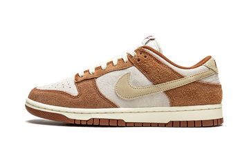 Dunk Low PRM "Medium Curry"