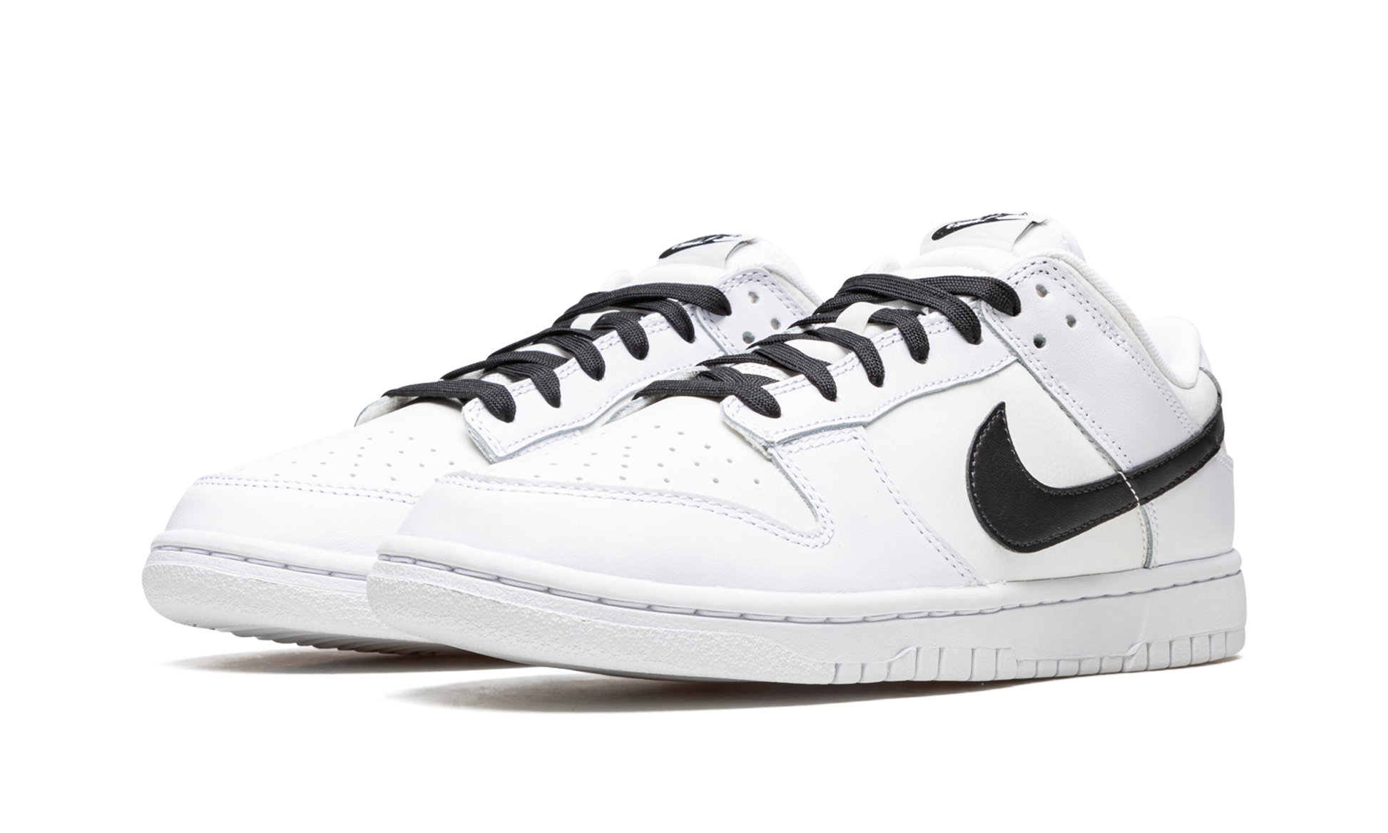 Dunk Low Retro "Reverse Panda"