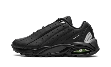 Hot Step Air Terra NOCTA "Drake - Triple Black"