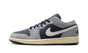 Jordan 1 Low SE "Light Smoke Grey"