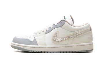 Jordan 1 Low WMNS "Sail Soft Pearl"