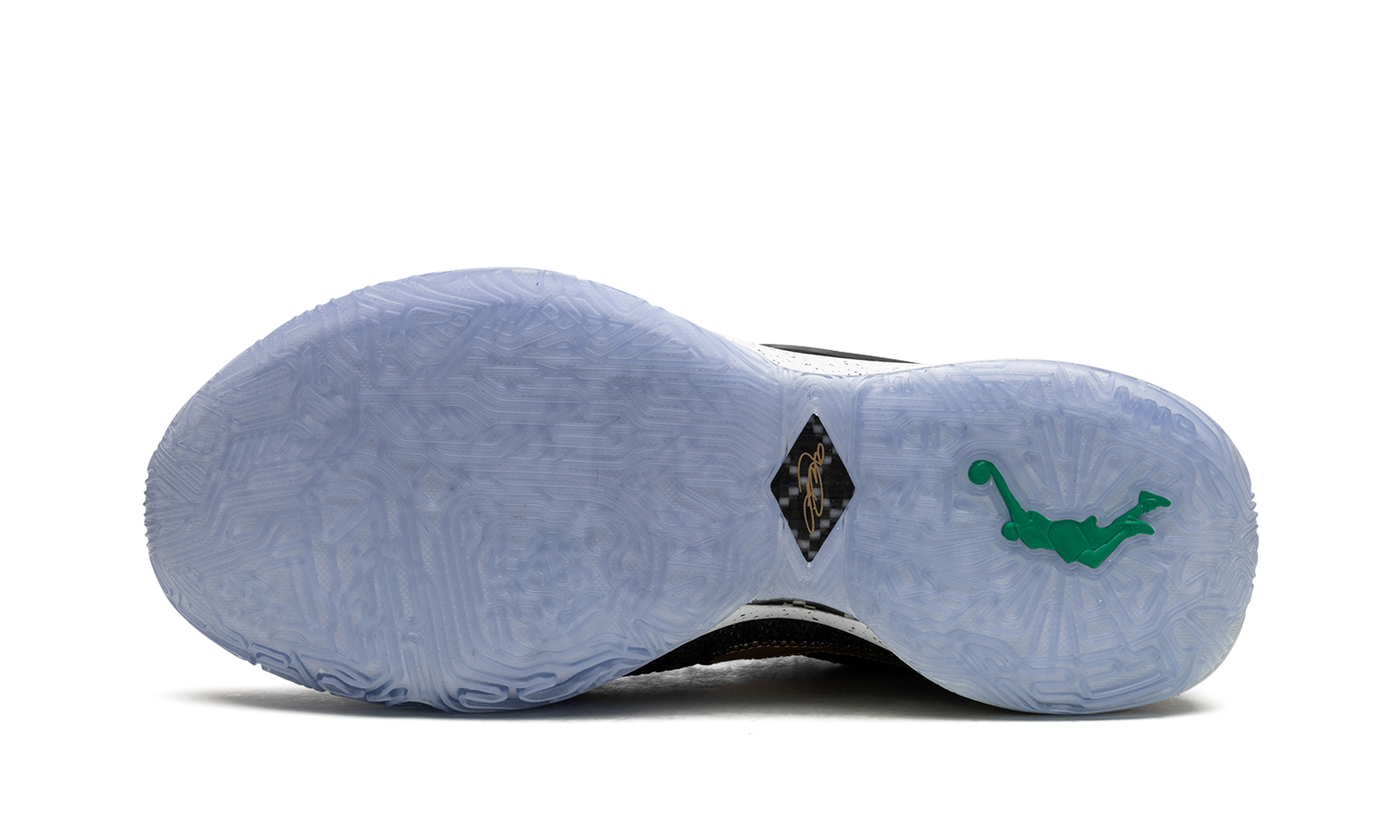 LeBron 20 "Black/Metallic Gold"