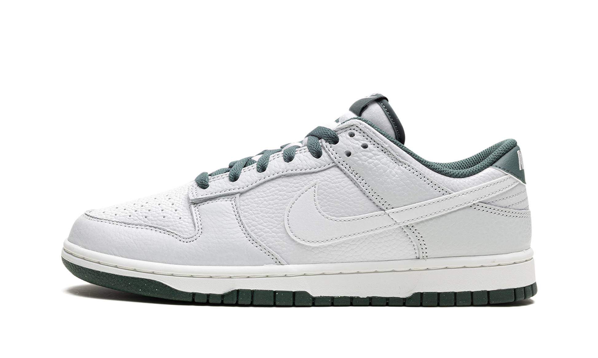 NIKE DUNK LOW "VINTAGE GREEN"