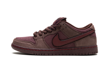 SB Dunk Low "City of Love"