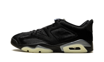 Jordan 6 WMNS "Blackout"